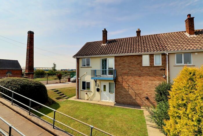 3 Bedroom Semi-Detached House For Sale In South Street, Owston Ferry, Doncaster, DN9
