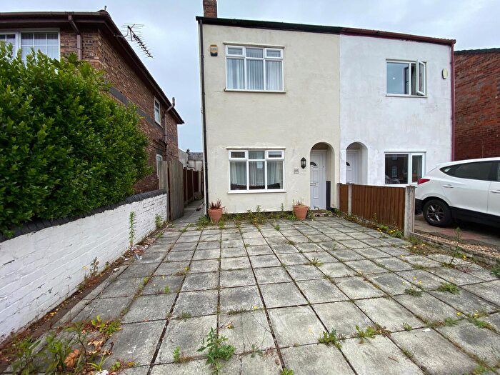 3 Bedroom Semi-Detached House To Rent In High Park Road, Southport, PR9