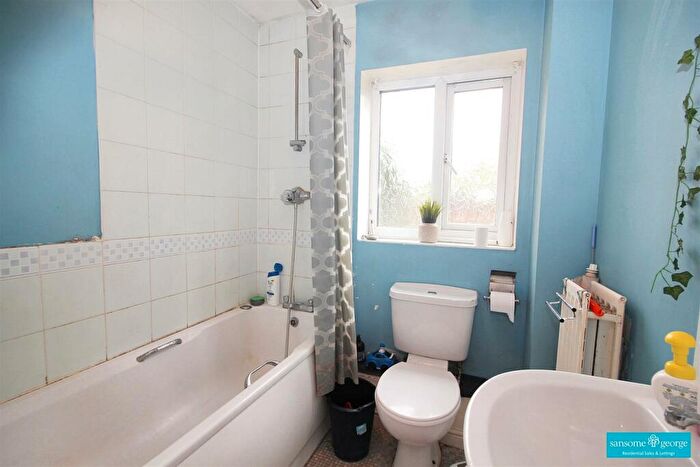 2 Bedroom Apartment For Sale In Temple Place, Reading, RG1