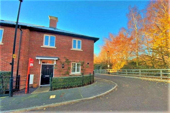 2 Bedroom End Of Terrace House To Rent In Winchester, SO22