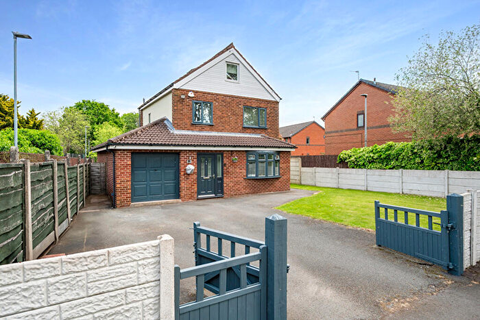 4 Bedroom Detached House For Sale In Portway, Manchester, M22