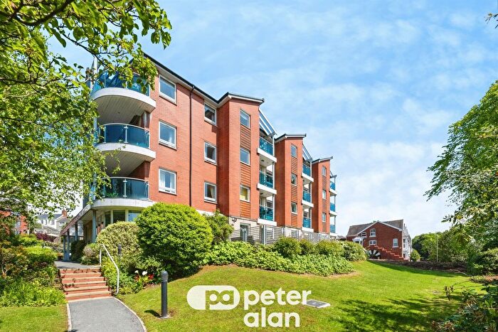 1 Bedroom Flat For Sale In Sketty Road, Swansea, SA2