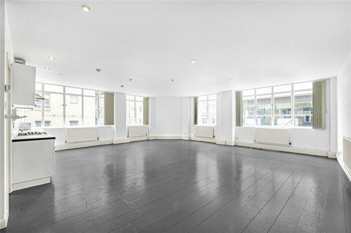 Studio To Rent In Britannia Walk, Shoreditch, London, N1