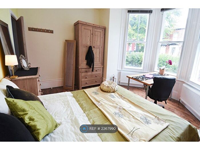 6 Bedroom Flat To Rent In Priory Place, Sheffield, S7
