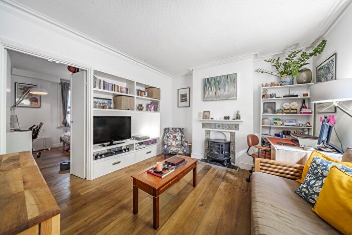 1 Bedroom Flat To Rent In Leamore Street, London, W6