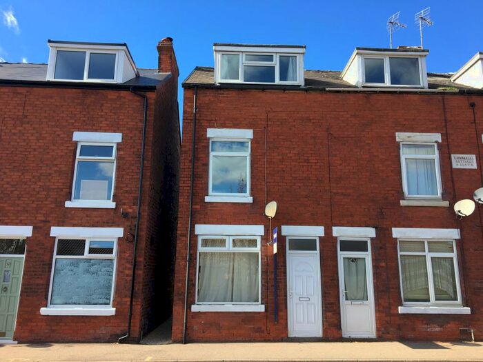 3 Bedroom House To Rent In North Road, Clowne, Chesterfield, S43