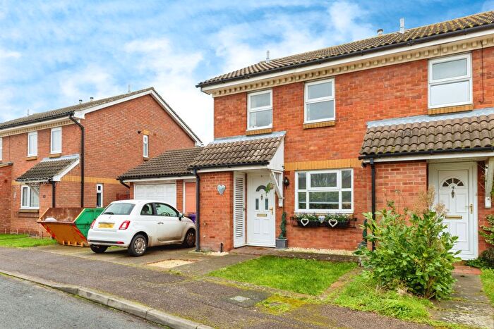 3 Bedroom Semi-Detached House For Sale In Constantine Place, Baldock, SG7