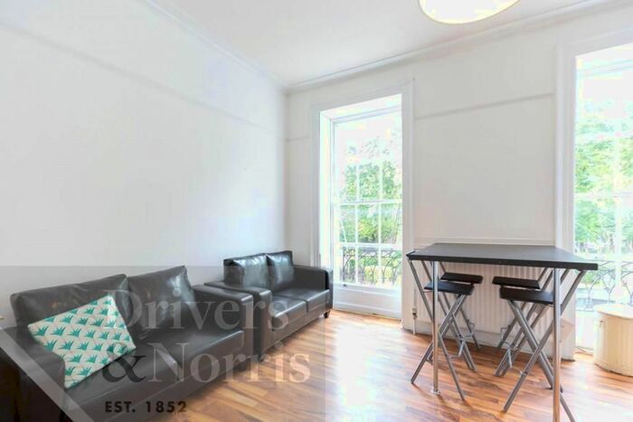4 Bedroom Flat To Rent In Camden Street, Camden, London, NW1