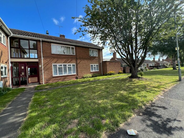 2 Bedroom Flat To Rent In Winchester Road, Wolverhampton, West Midlands, WV10