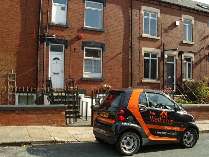 1 Bedroom Flat To Rent In Cross Flatts Street, Beeston, Leeds, LS11