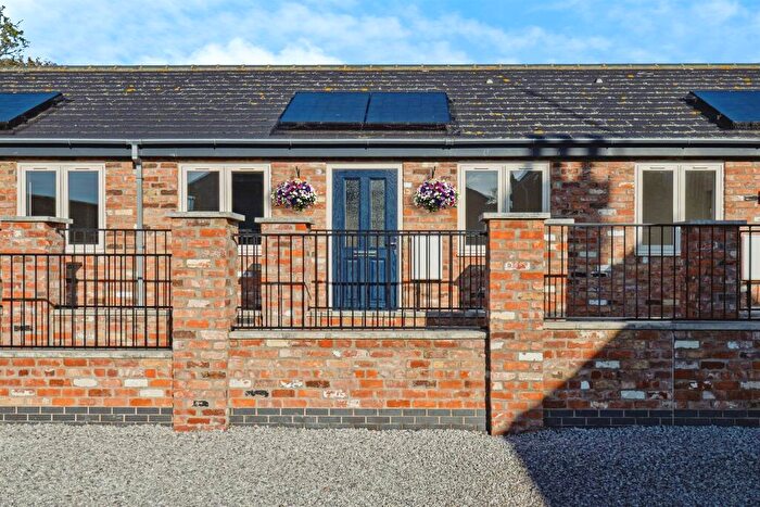 2 Bedroom Terraced Bungalow For Sale In Justice Place, Withernsea, HU19