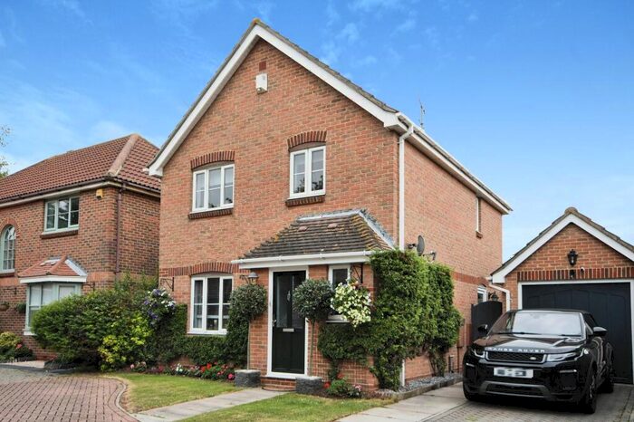 3 Bedroom Detached House To Rent In Churchfields, Shoeburyness, SS3