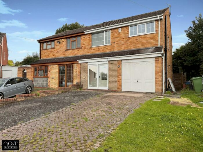 3 Bedroom Semi-Detached House To Rent In Judge Road, Brierley Hill, DY5