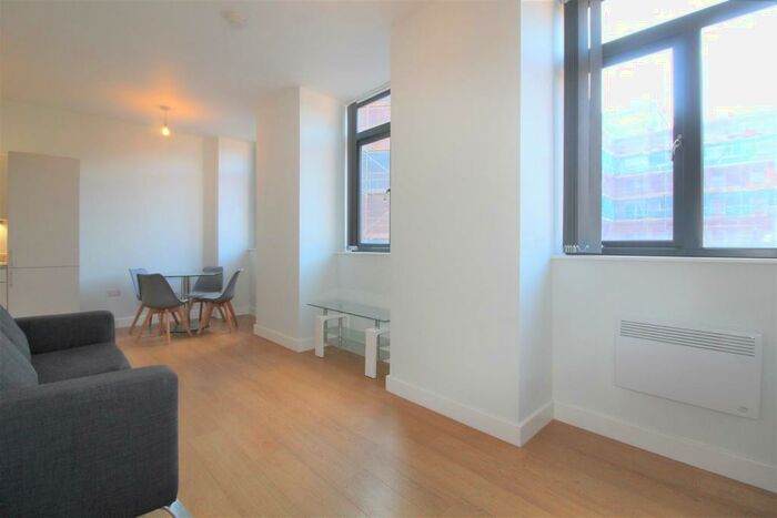 2 Bedroom Apartment To Rent In Victoria Riverside, Goodman Street, LS10