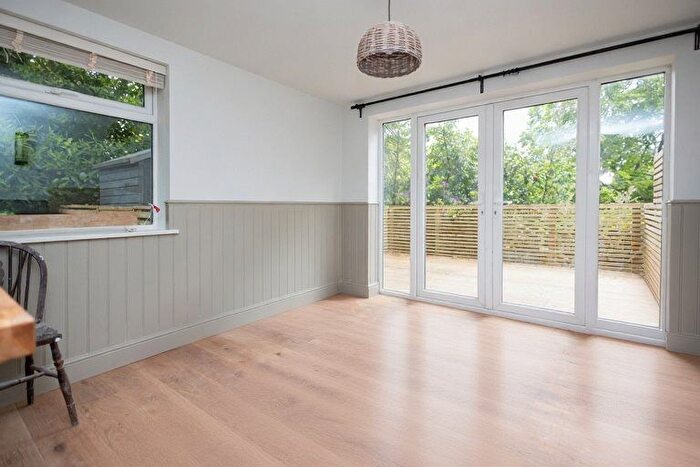 2 Bedroom Flat To Rent In Bournemouth Road, Poole, BH14