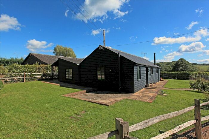 3 Bedroom Bungalow For Sale In Smithers Lane, Cowden, Edenbridge, Kent, TN8