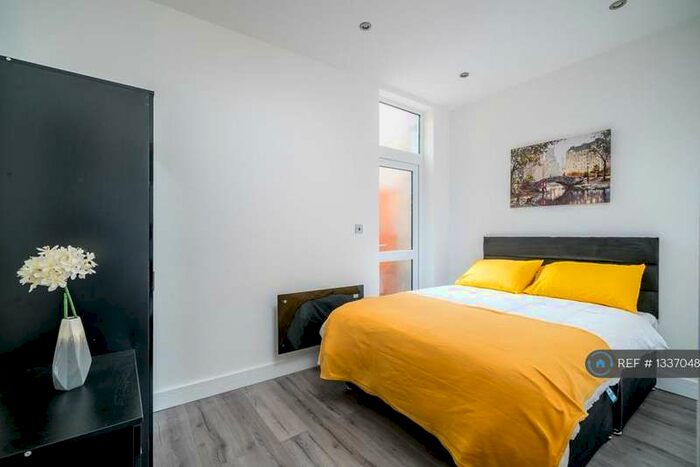 2 Bedroom Apartment To Rent In Barking Road, London, E13