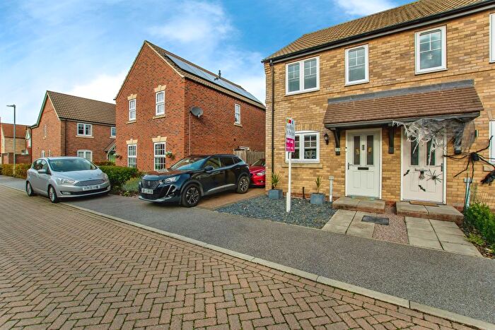 2 Bedroom Semi Detached House For Sale In Chadwick Way, Coningsby, Lincoln, LN4