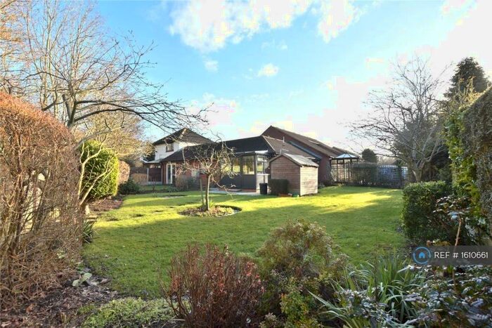 1 Bedroom Bungalow To Rent In High Bank View, Leeds, LS15