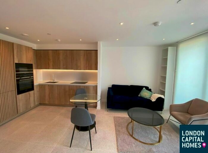 1 Bedroom Flat To Rent In Sidney Street, London, E1