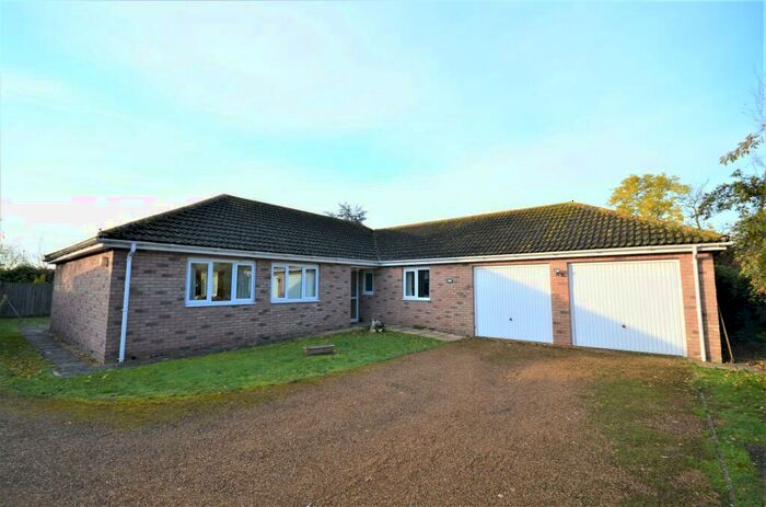 4 Bedroom Bungalow To Rent In Green End, Stretham, CB6