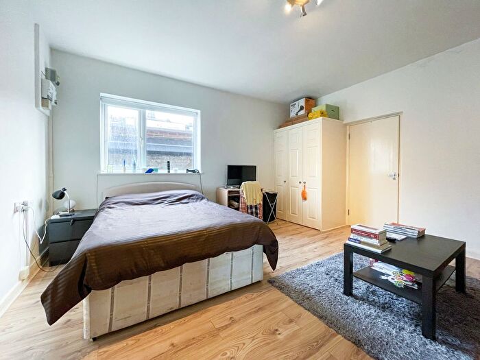 Studio To Rent In Princes Avenue, Muswell Hill, N10