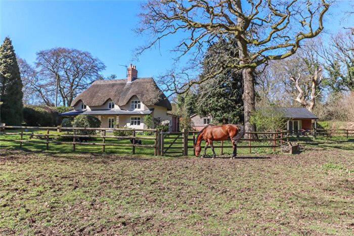 4 Bedroom Detached House For Sale In Easton Common Hill, Winterslow, Salisbury, Wiltshire, SP5