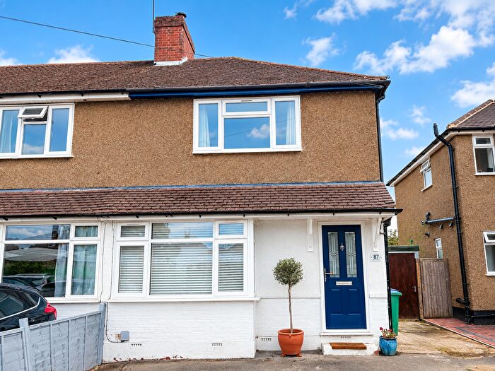 2 Bedroom End Of Terrace House For Sale In Briar Road, Watford, WD25