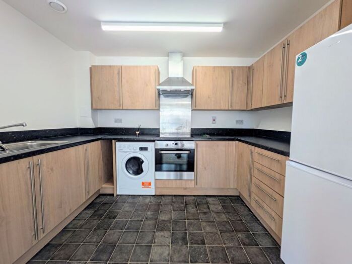 2 Bedroom Flat To Rent In Campus Avenue, Dagenham, RM8