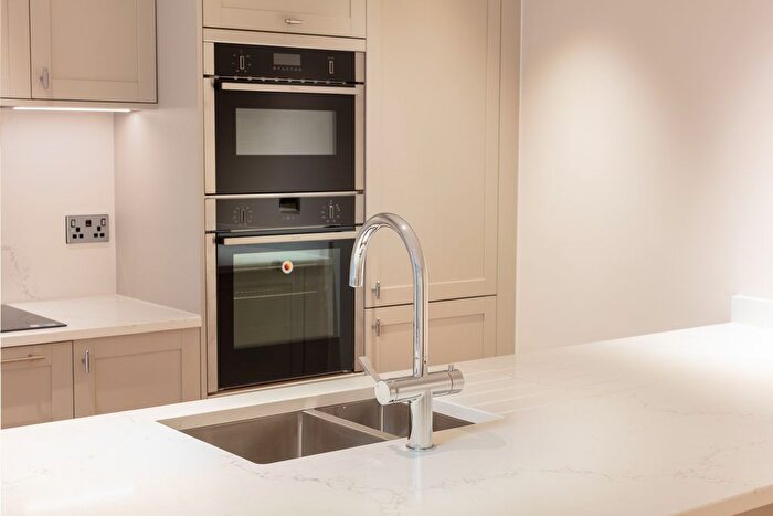 1 Bedroom Flat For Sale In Argyle House, Bath, BA2