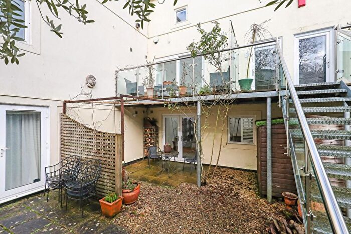 3 Bedroom Property For Sale In Yokehouse Lane, Painswick, Stroud, GL6