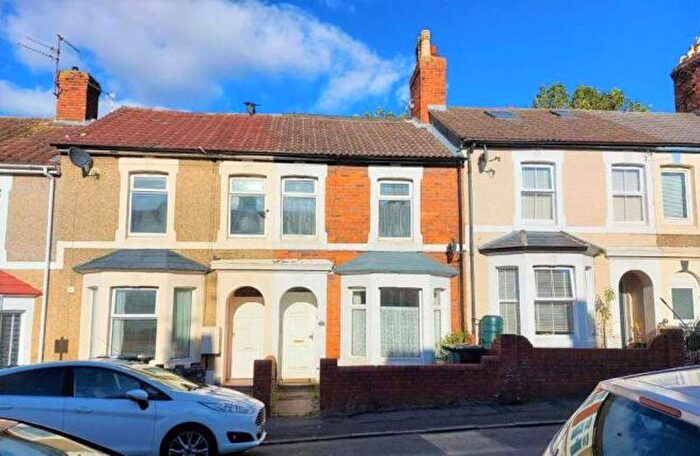 2 Bedroom Terraced House For Sale In Clifton Street, Old Town, SN1