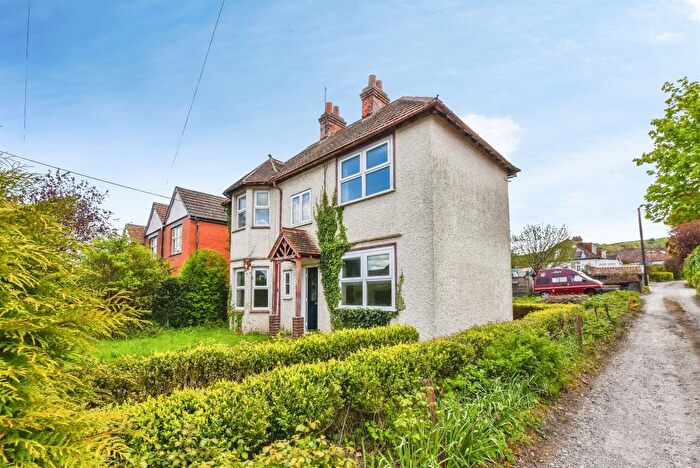 3 Bedroom Detached House For Sale In Westbury Road, Bratton, Westbury, BA13
