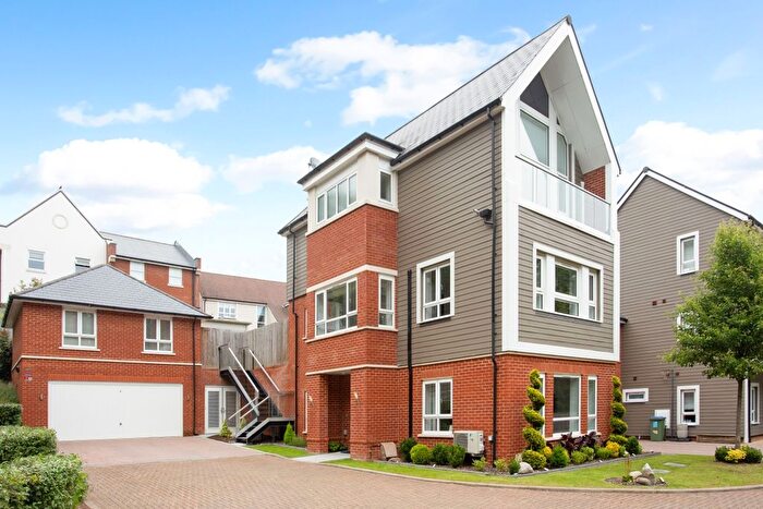4 Bedroom Detached House To Rent In Mill Stream Rise, Leigh, Tonbridge, TN11