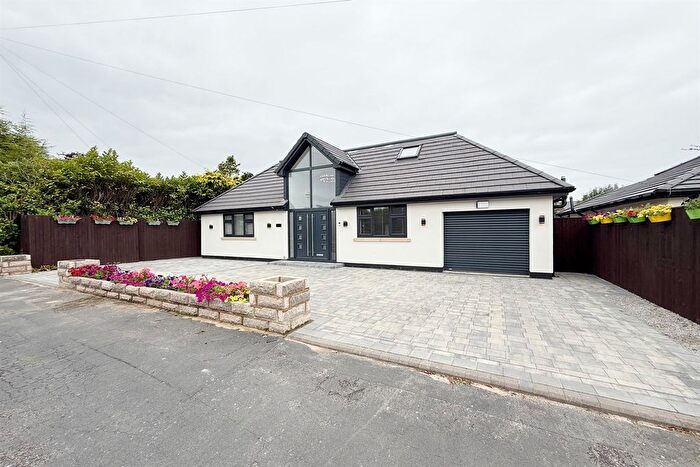 5 Bedroom Detached House For Sale In Victoria Way, Bramhall, SK7