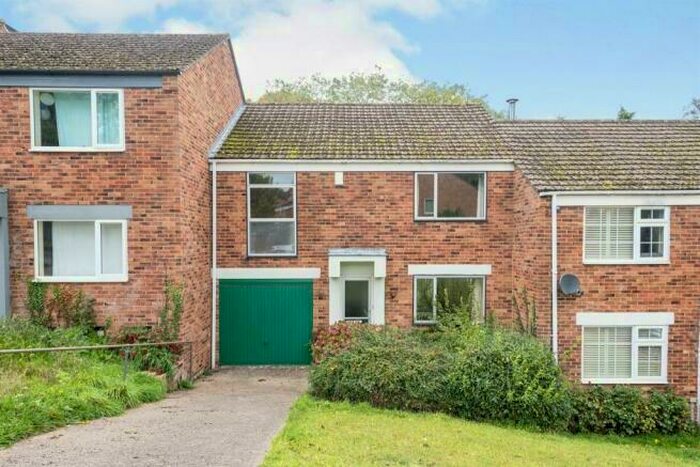 4 Bedroom Terraced House To Rent In Green Ridges, Headington, OX3