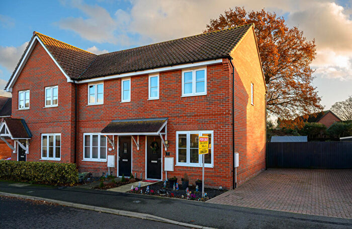 2 Bedroom End Of Terrace House For Sale In Woodlands Avenue, Trimley St. Mary, IP11