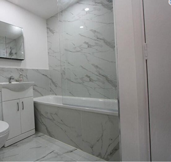 2 Bedroom Flat To Rent In St. Christophers Gardens, Thornton Heath, CR7