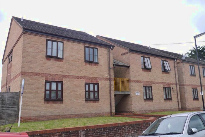 Studio To Rent In Harefield Road, Swaythling, SO17