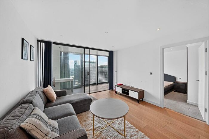 1 Bedroom Apartment To Rent In Landmark Pinnacle, Marsh Wall, E14