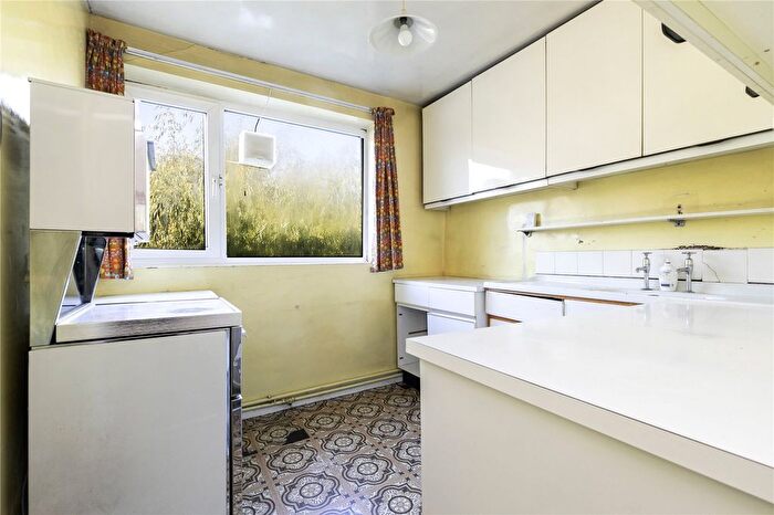 3 Bedroom Flat For Sale In Southgate Road, London, N1