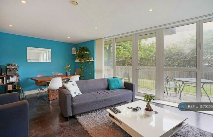 2 Bedroom Flat To Rent In Drayton Park, Highbury, London, N5