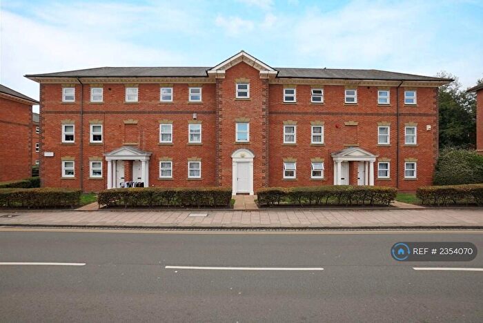 2 Bedroom Flat To Rent In Ashburnham Road, Bedford, MK40