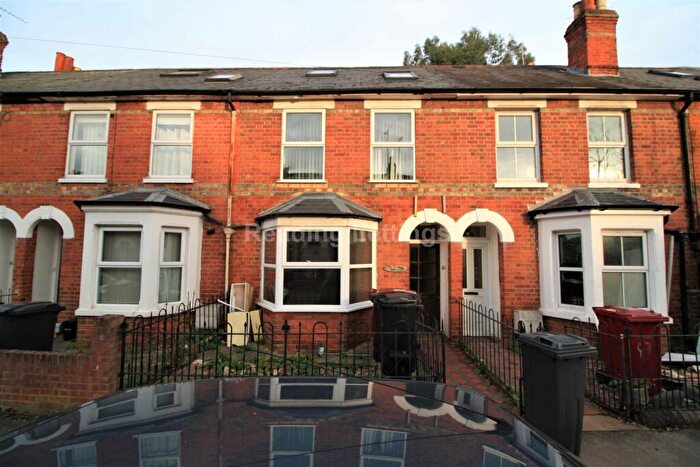 6 Bedroom Terraced House To Rent In De Beauvoir Road, Reading, RG1