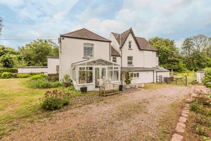 4 Bedroom End Of Terrace House For Sale In Llandegveth, Newport, NP18