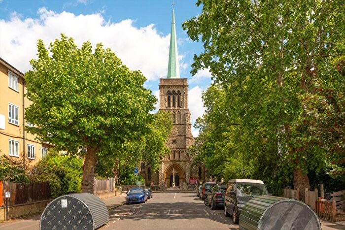 3 Bedroom Flat For Sale In Moulins Road, Homerton, E9 - Photo 9