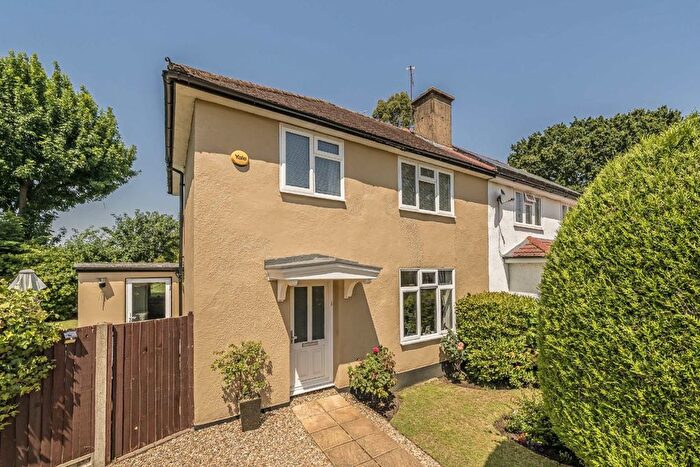 3 Bedroom Semi-Detached House For Sale In Roy Grove, Hampton, TW12