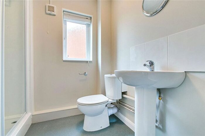 1 Bedroom Flat To Rent In Rectory Lane, London, SW17