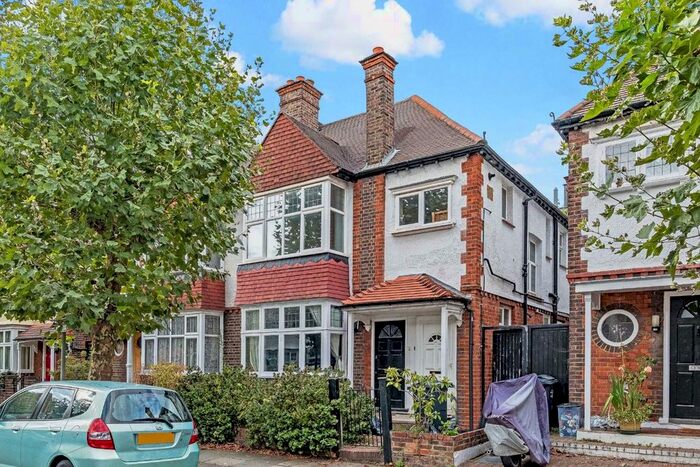 1 Bedroom Flat To Rent In Compton Road, London, SW19