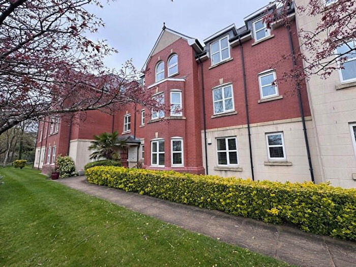 2 Bedroom Apartment For Sale In Woodlands View, Lytham St. Annes, FY8
